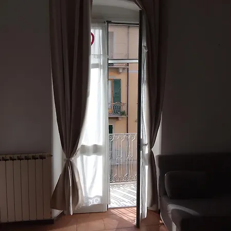 Casa Marzia 斯培西亚